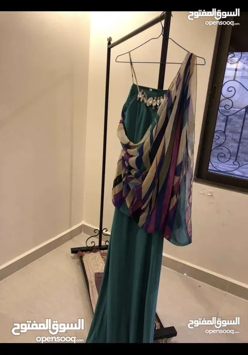 فساتين سهرة للبيع او الايجار