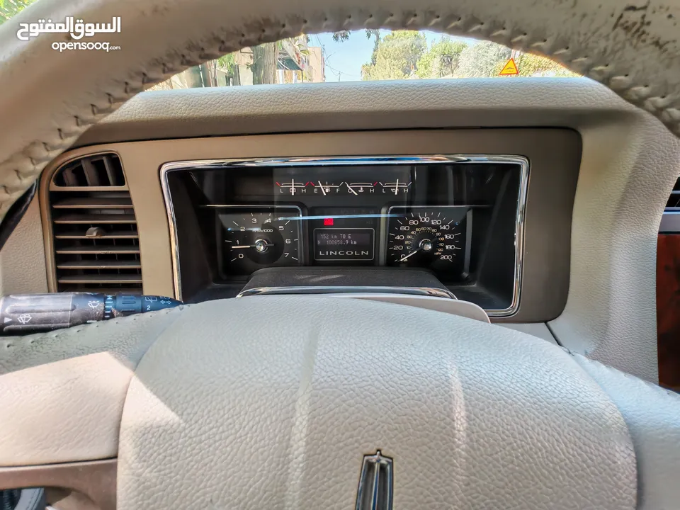 Lincoln Navigator 2011 للبيع المستعجل او البدل