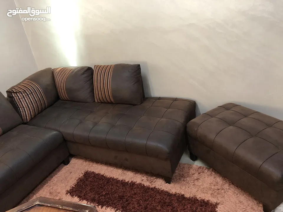 طقم كورنر حرف L فاخر جدا مع طاولة سفرة خشب و حفر مصري مع بوفيه اندونيسي فاخر جدا