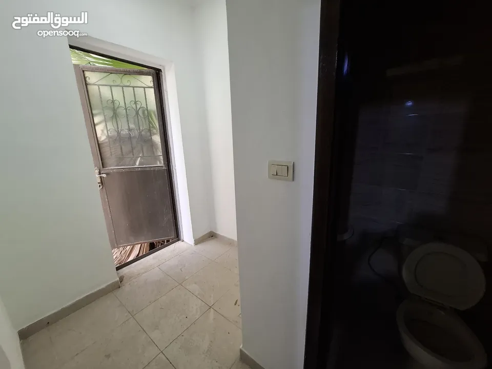 شقة غير مفروشة للبيع ( Property ID : 41032 )