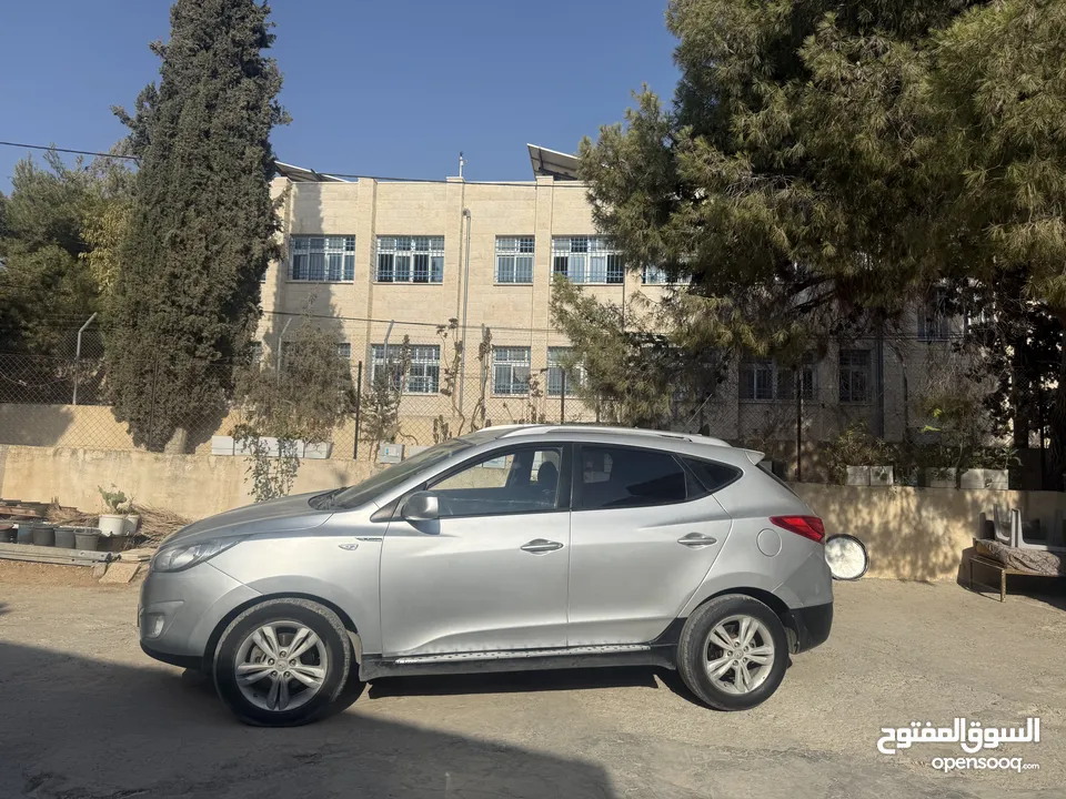 توسان 2014 فحص ولا ضربة 4x4 فل عدا فتحة سعررررر مغررررري