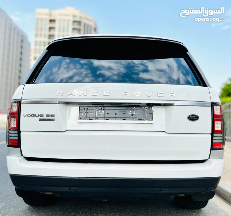 A Clean And Very Well Maintained RANGE ROVER 2014 White VOGUE SPORTS