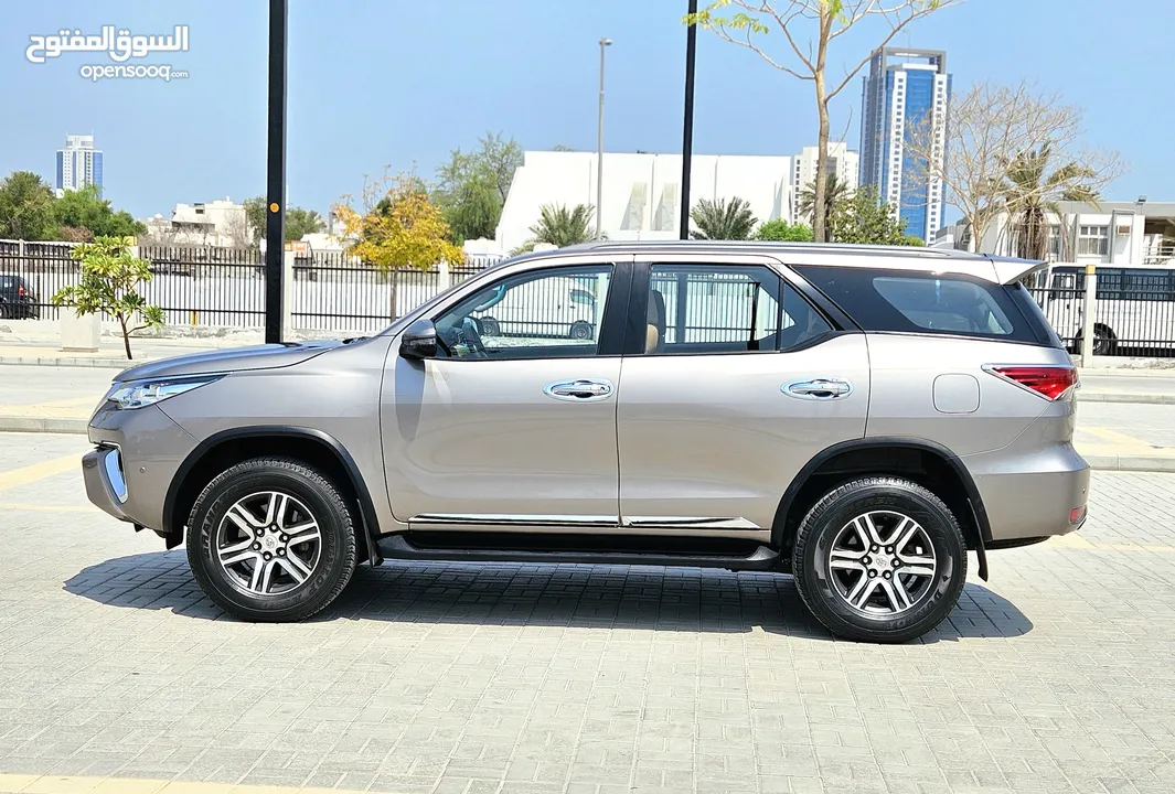 TOYOTA  FORTUNER  4×4 2019 WELL MAINTAIN CAR FOR SALE URGENTLY