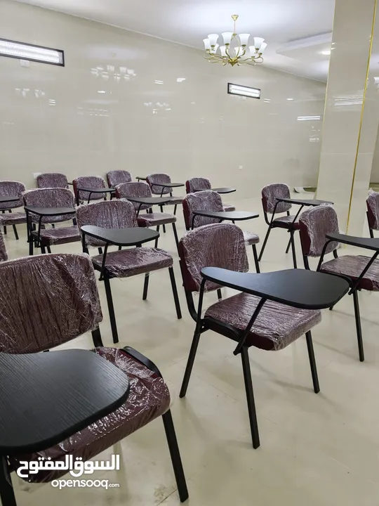 تفصيل كراسي محاضرات مع ركاية ودروج مدرسية. طاولات تركية