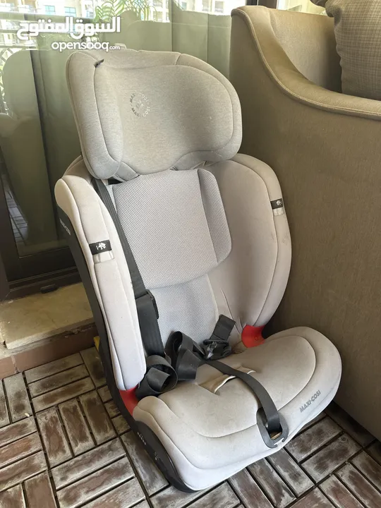 Maxi Cozy toddler car seat