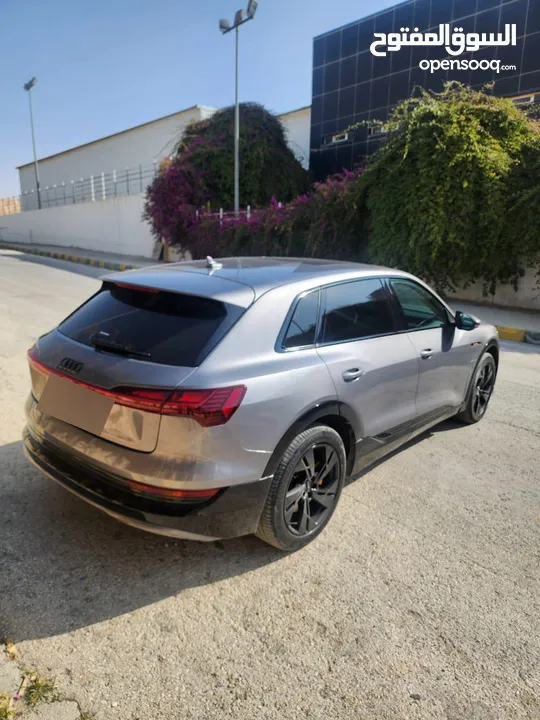 AUDI E-TRON Q8 / اودي اي -ترون  2020