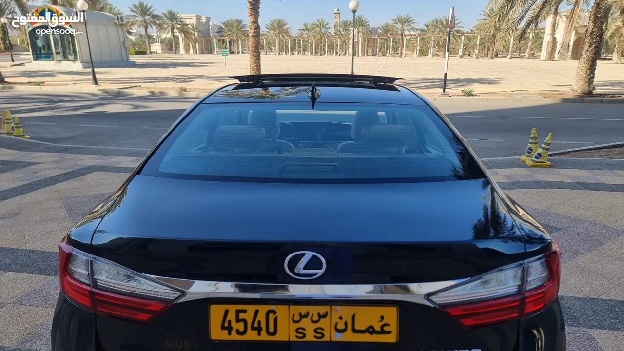 لكزس ES350 بانوراما لأهل الذووق بالمواصفات الممتازة