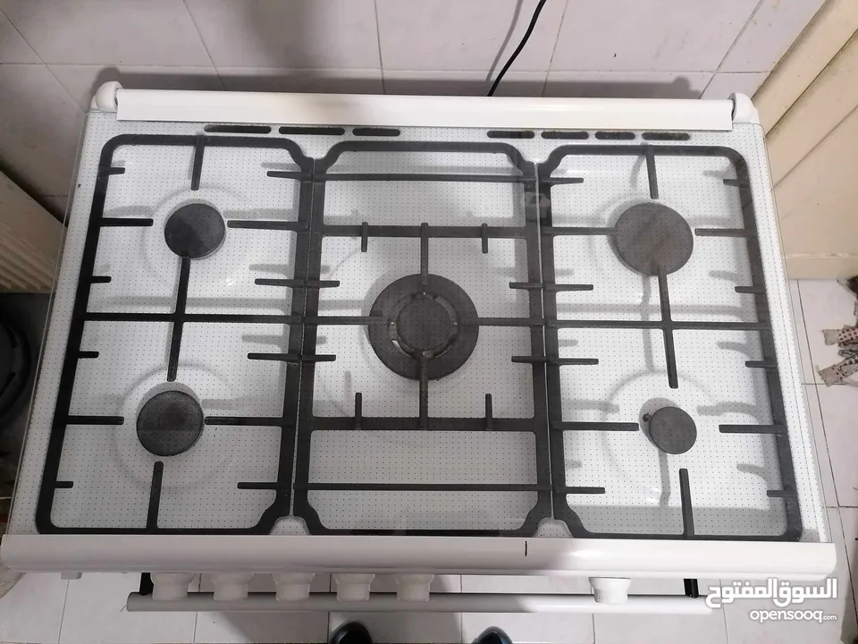 فرن غاز BEKO مستعمل للبيع خمس عيون