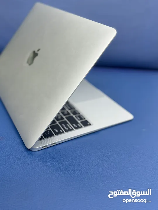 MacBook air 2020 with Touch Id