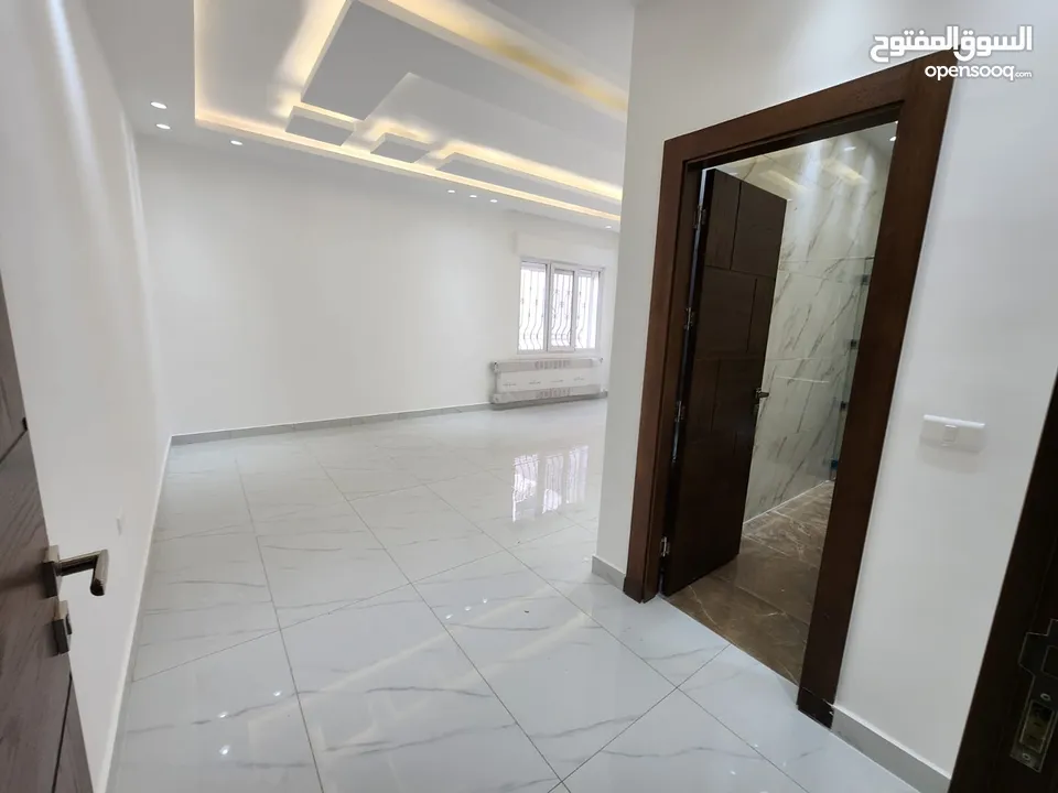 شقة فارغة للبيع في خلدا - ref: 14593