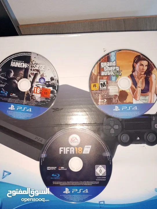 بليستيشن 4 /ps4  بحالة ممتازة وبسعر ممتاز
