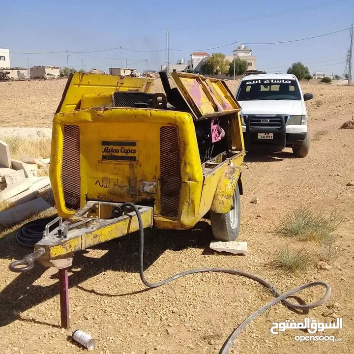 كمبريسات حفر لليجار
