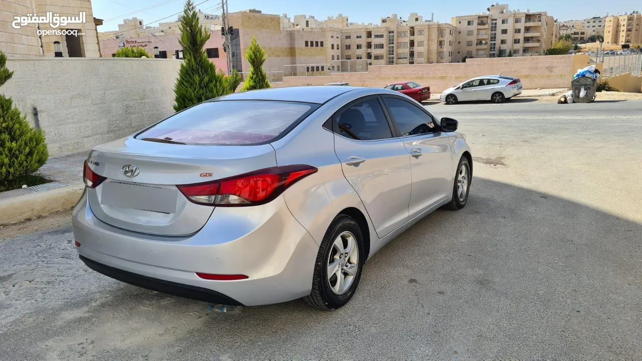 هيونداي MD 215 بحاله ممتازه