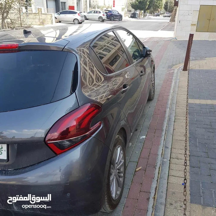 بيجو 208 2018
