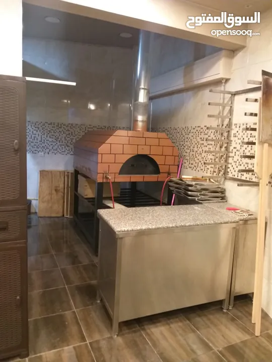 مطعم للبيع