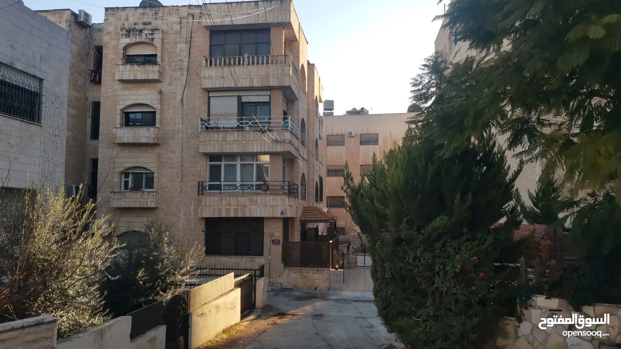 شقة ارضية للبيع ضاحية الرشيد خلف الجامعة الاردنية