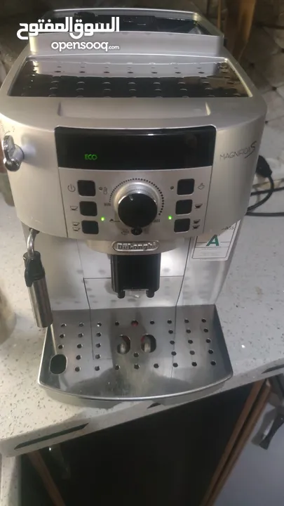 ماكينة قهوة اسبريسو  delonghi magniftic s