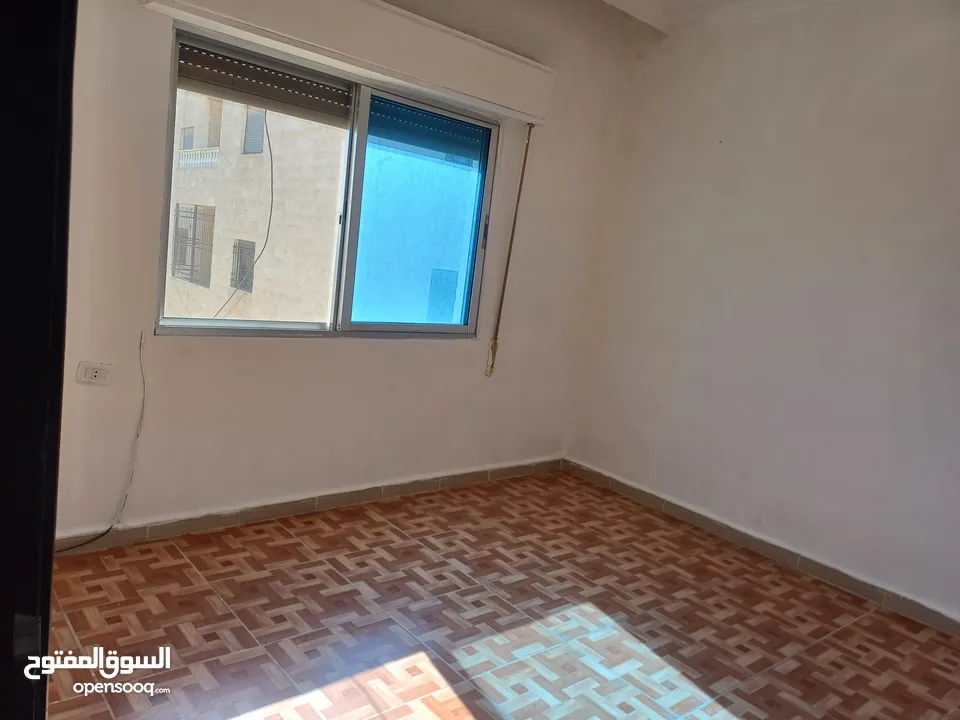شقة سكنية للبيع بشفا بدران، ام زويتينة، ،من المالك خلف اورانج للاتصالات،عمارة هادئة عائلات،منطقة فلل