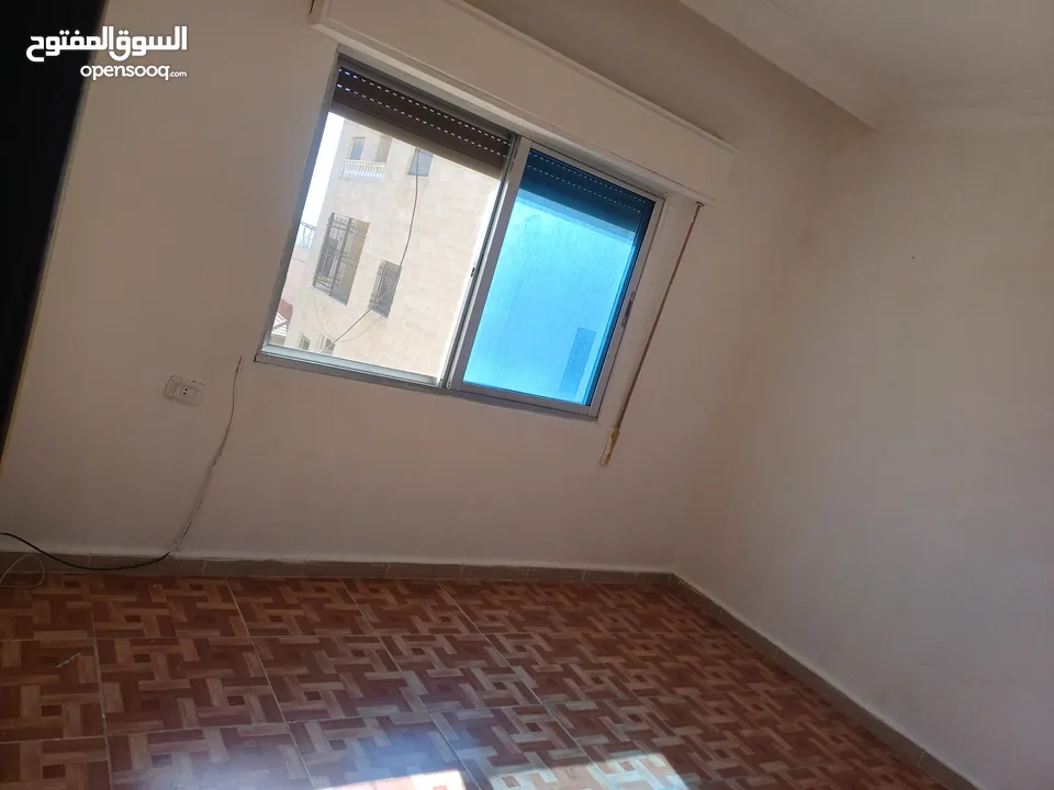 شقة سكنية للبيع بشفا بدران، ام زويتينة، ،من المالك خلف اورانج للاتصالات،عمارة هادئة عائلات،منطقة فلل