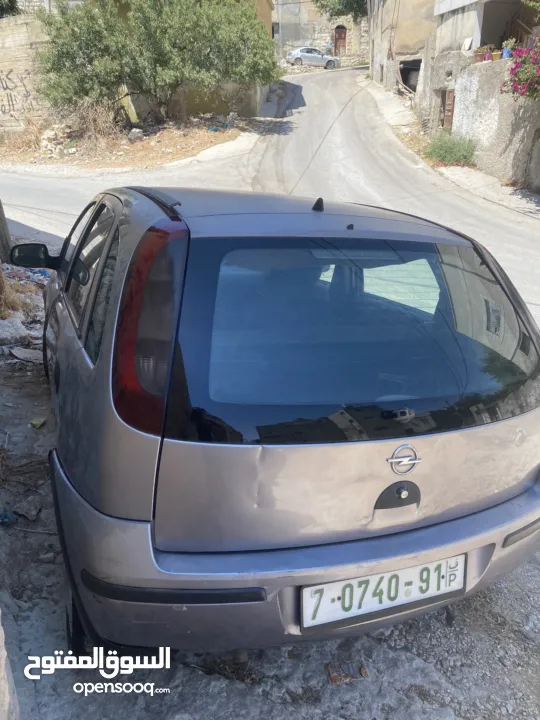 اول كورسا 2005 للبيع