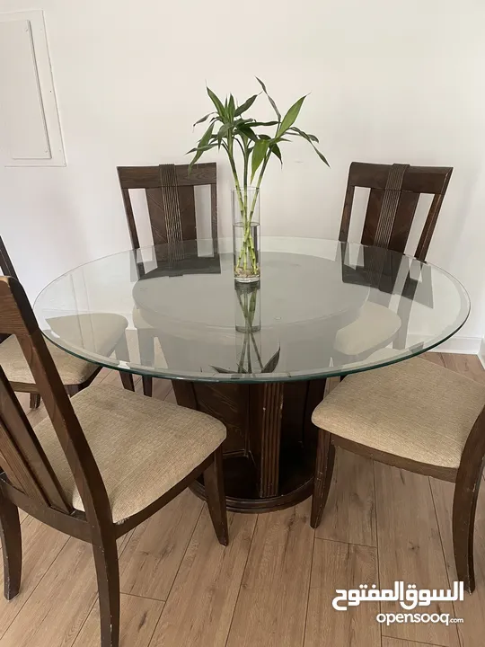 Round Dining Table