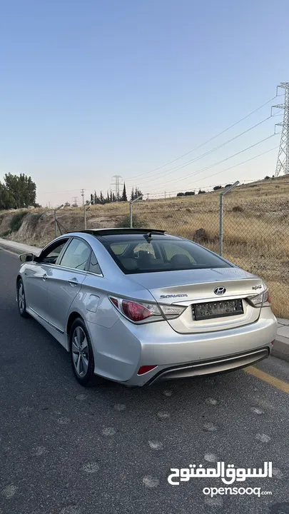 Hyundai sonata 2012 royal 7 جيد