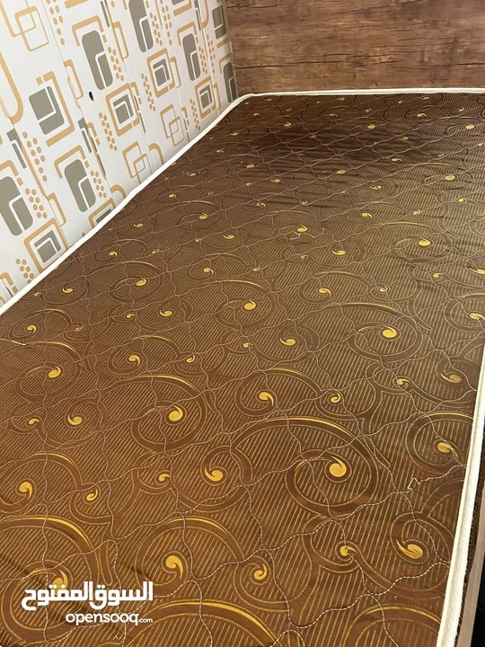 (تخت ايكيا مع فرشته ) + فرشة تخت مقاس 120*200