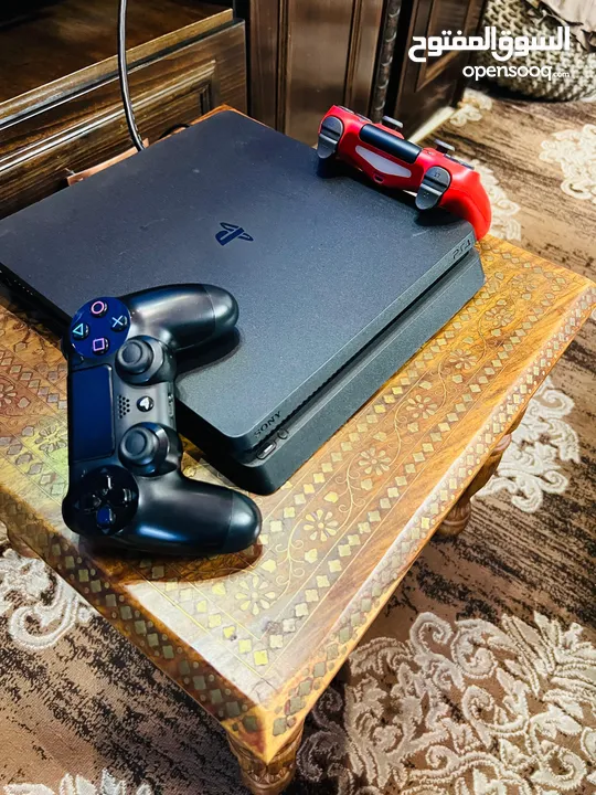 Playstation 4 Slim  بلاستينش 4 سلم