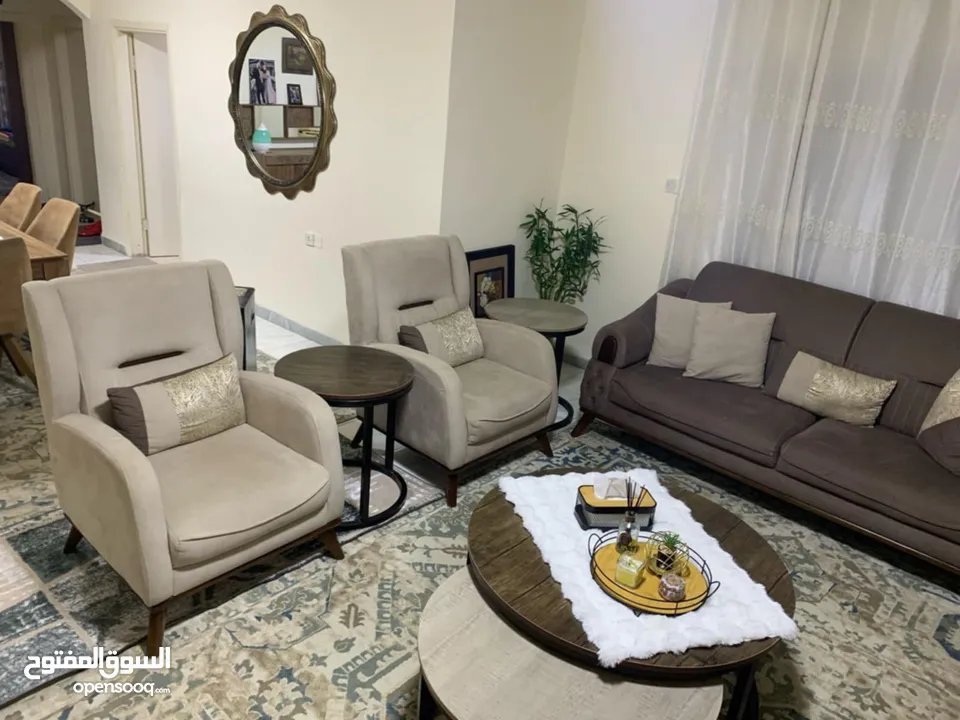 طقم كنب للبيع أمريكي خشب ثقيل