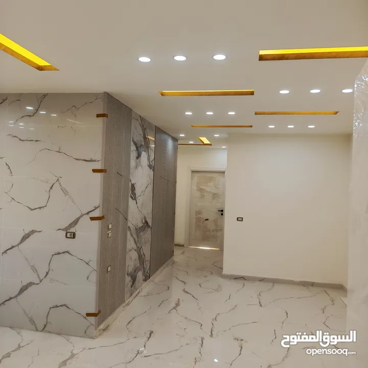 شقق للبيع في الحي الشرقي تشطيب سوبر ديلوكس