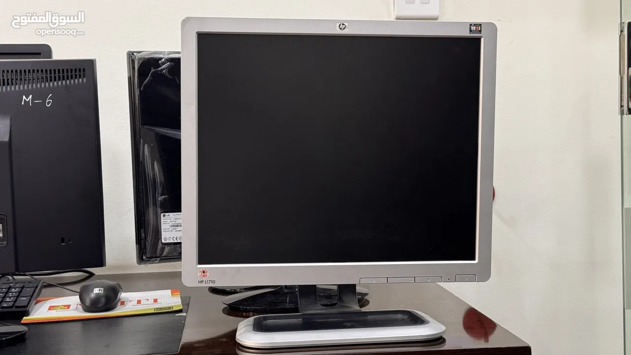 Used computer Monitors- 10 BD