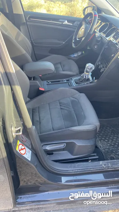 جولف Golf Tsi MK7.5 موديل 2018  بحالة الوكالة تسيير 2021  السيارة فللل اضافات