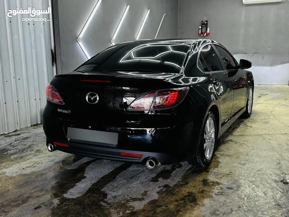 Zoom Mazda 6
