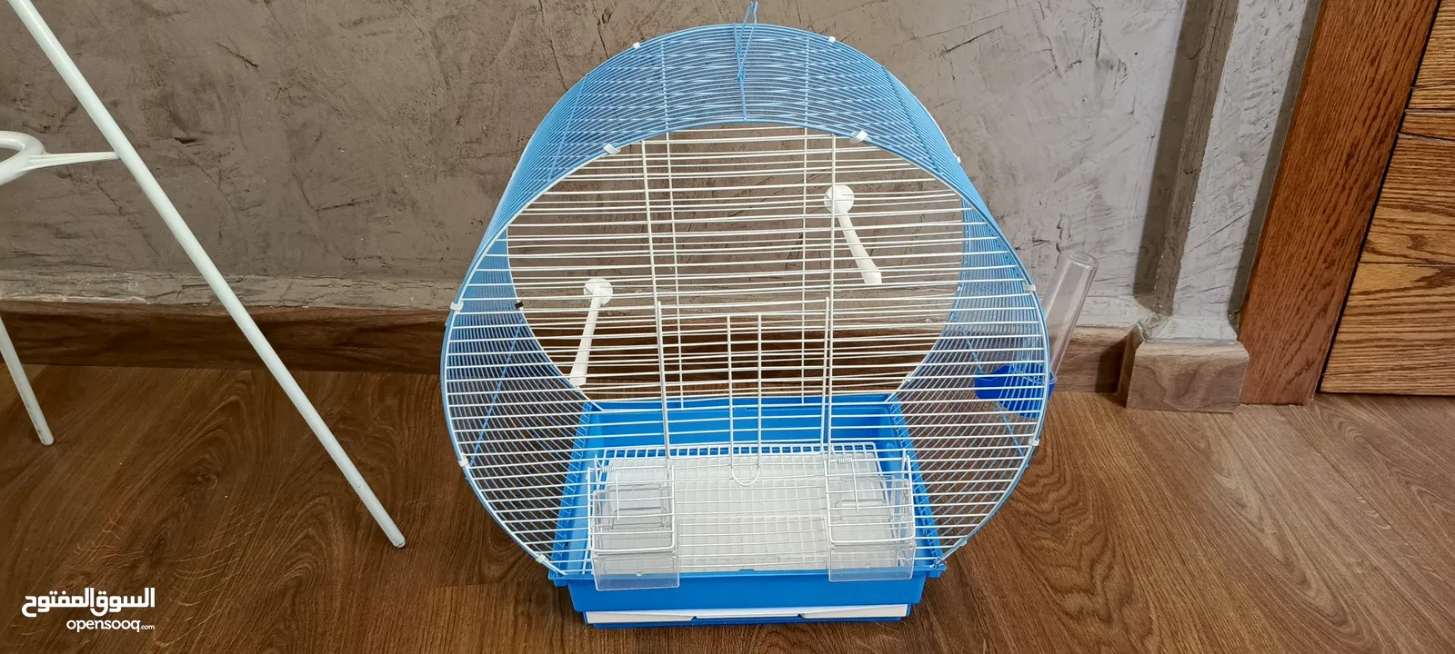 birds cage with stand