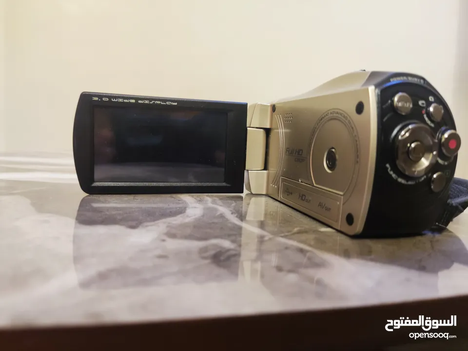 كاميرا من شركة Genius للبيع
