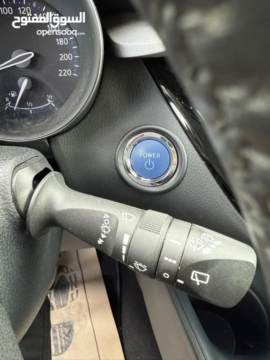 تويوتا C-HR ترخيص 2022 محرك 1800 هايبرد