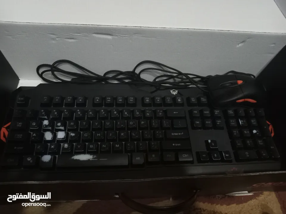 meetion gaming mouse and keyboard and a mouse pad. ماوس و كيبورد جيمينج و ماوس باد