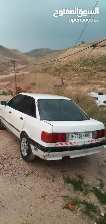 أودي موديل قديم 1990