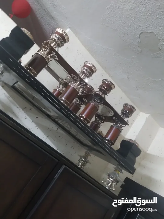 طاولات حي رمزي نفس الشكل