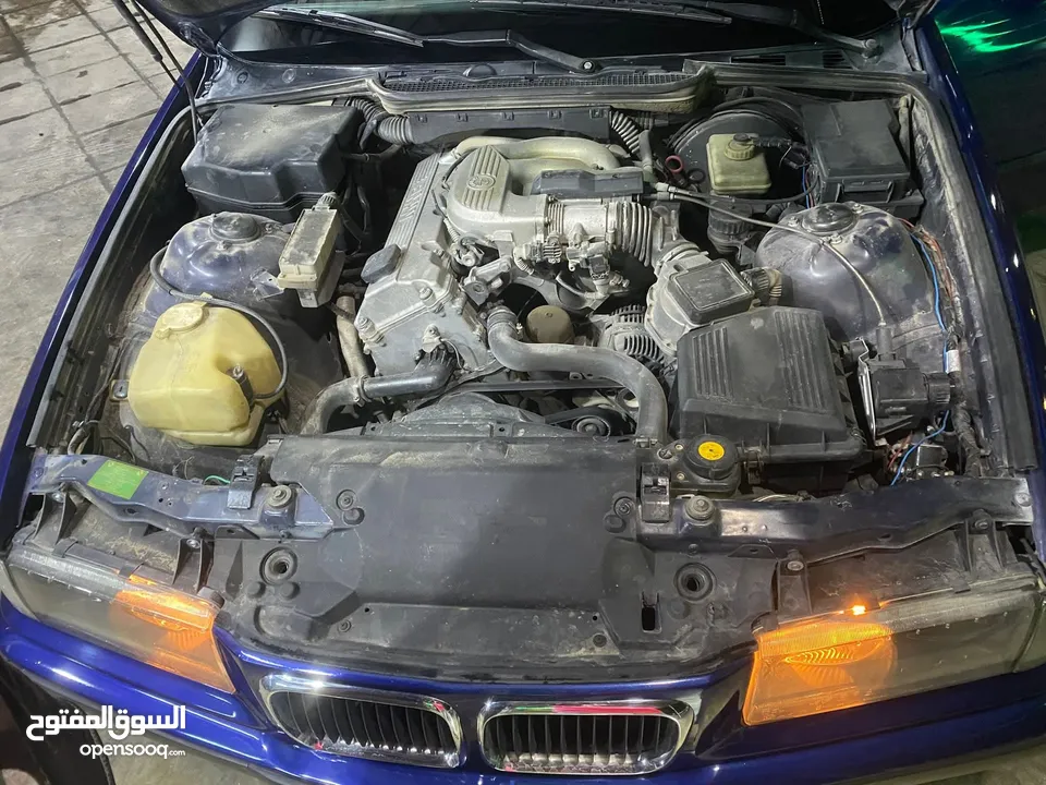 BMW وطواط 318