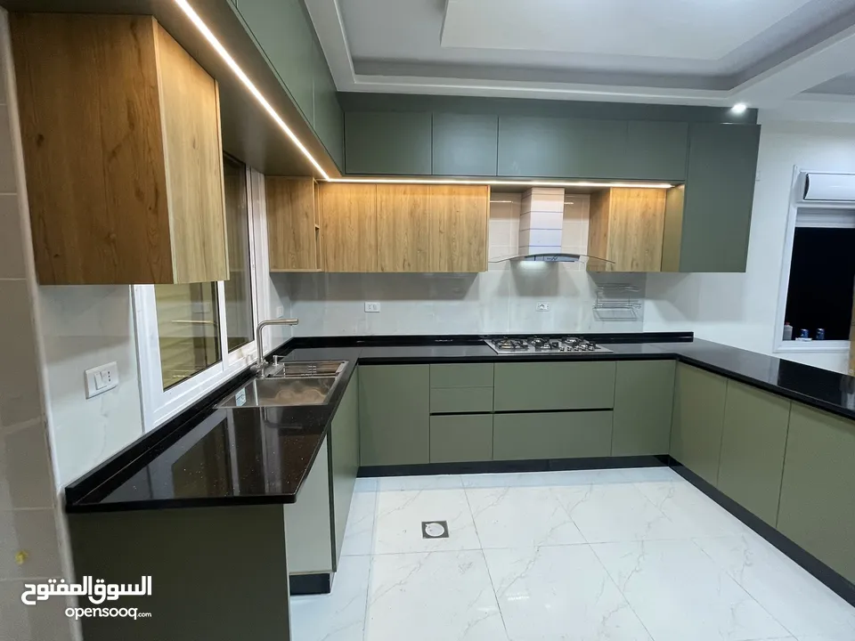 مطابخ خشب  مطابخ اللمنيوم أماراتي بجميع الألوان بكفالة 10 سنوات