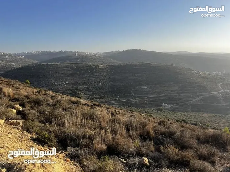 ارض طابو 710 متر مطلة مميزة مقابل الريحان من المالك مباشرة في منطقة هادئة و مميزة