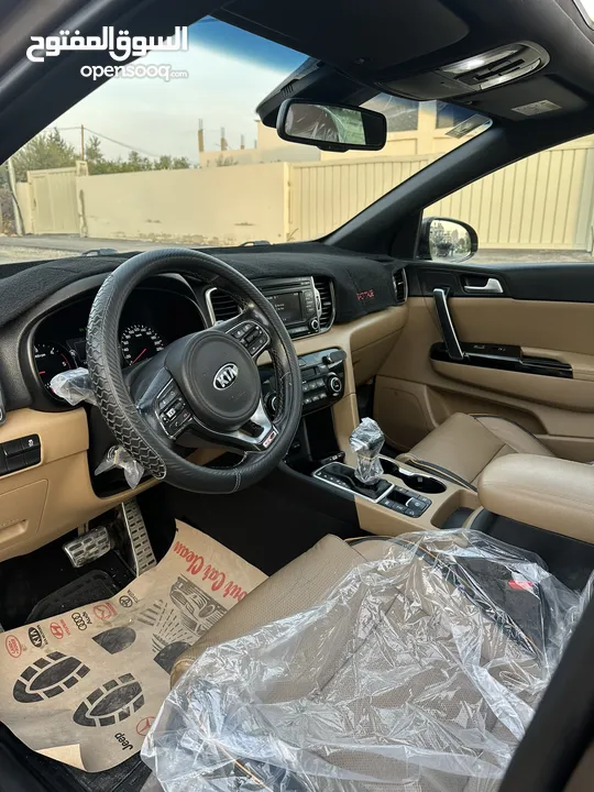 جيب كيا سبورتج 2018 4*4 وماتور 2000 ديزل وبنوراما فل سعرر حررق