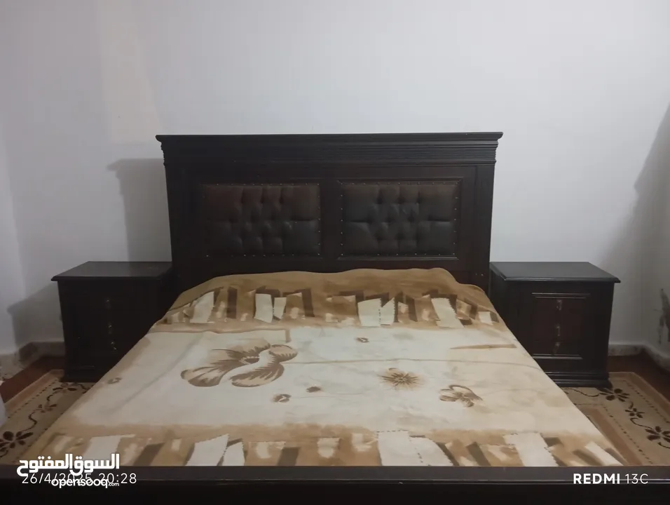 غرفة نوم مستعملة بحالة جيدة