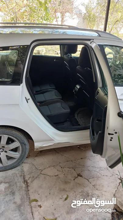 بيجو 308 ستيشن 6+1