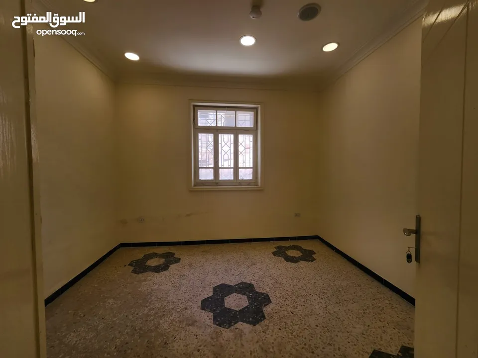 عمارة للبيع في منطقة جبل عمان / الويبدة - ref:14622