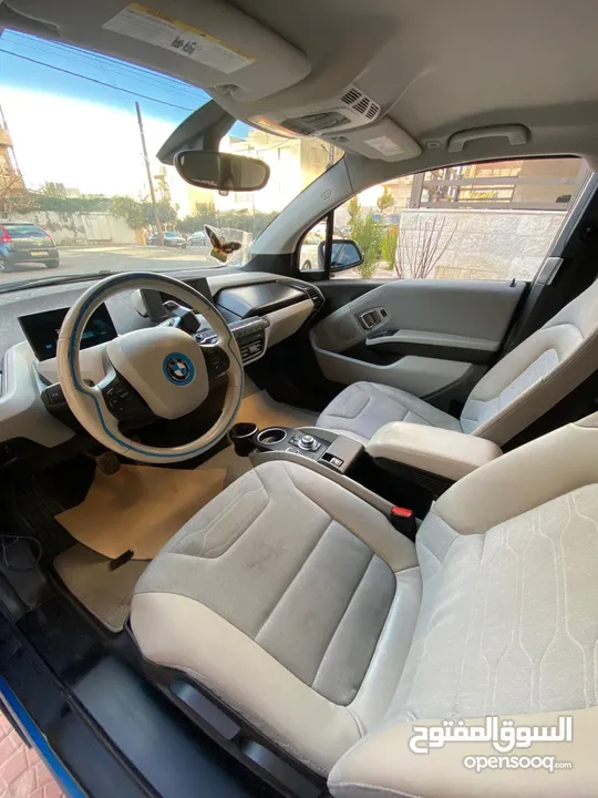 للبيع BMW i3 الفئه فحص كامل السيارة نظيفه ولا تحتاج اي صيانه البيع بداعي السفر