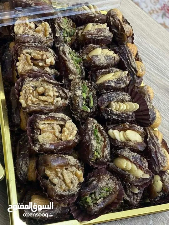 حلويات مشكلة و شوكولاته فاخرة ولا اروع