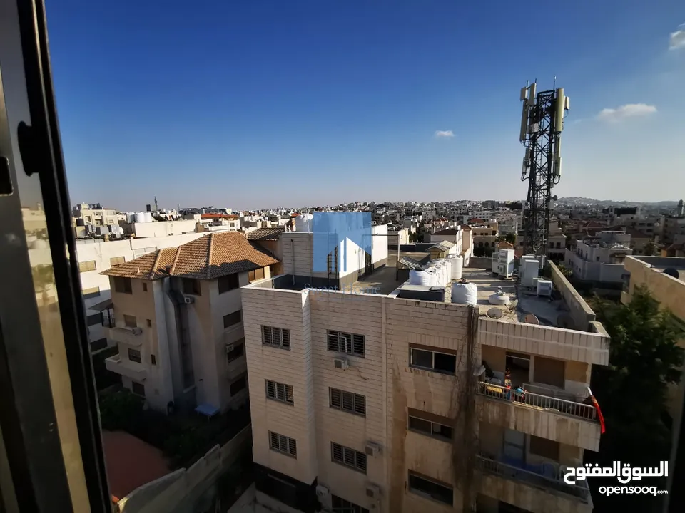 شقة طابقية فاخرة للبيع بأجمل مناطق الصويفية - خلف المدارس الأمريكية طابق ثالث 350م بسعر مغري