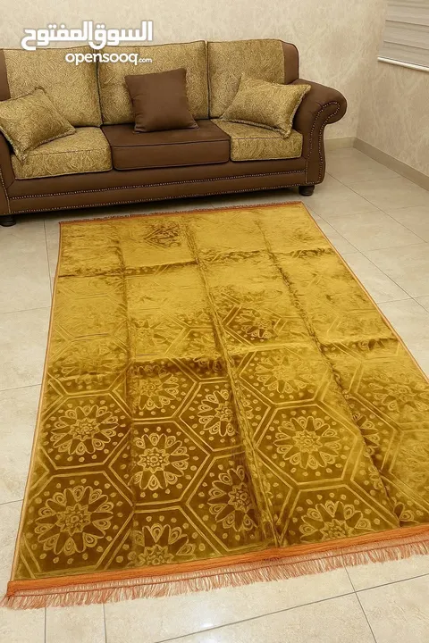 سجاد مخمل ناعم مع أرضية مانعة للانزلاق
